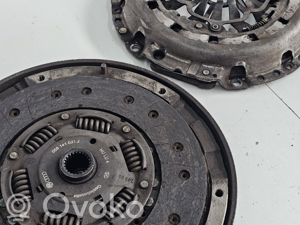 Audi A4 S4 B6 8E 8H Sankabos komplektas 