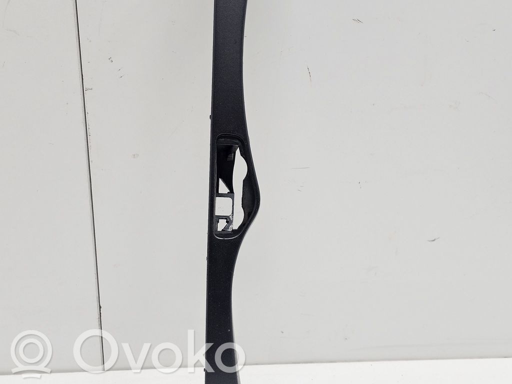 BMW 3 E46 Under headlight/headlamp trim 
