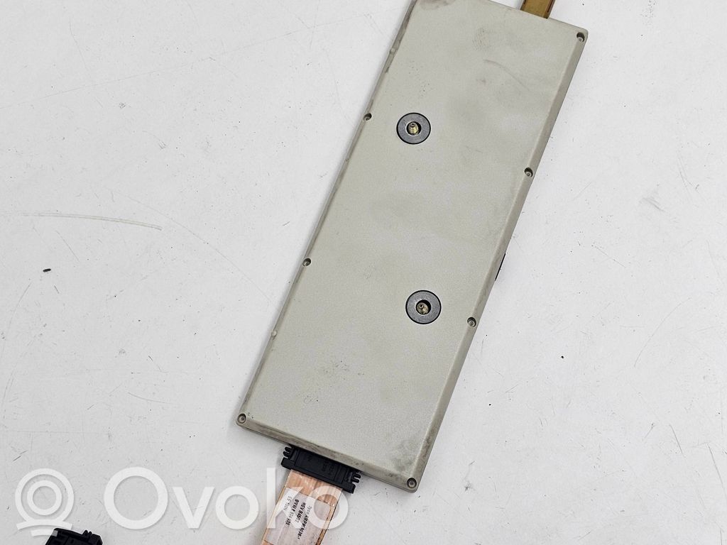 BMW 7 E65 E66 Antenos stiprintuvas 
