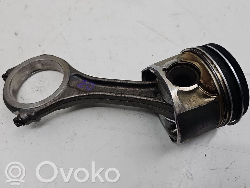 Audi A4 S4 B8 8K Piston with connecting rod 