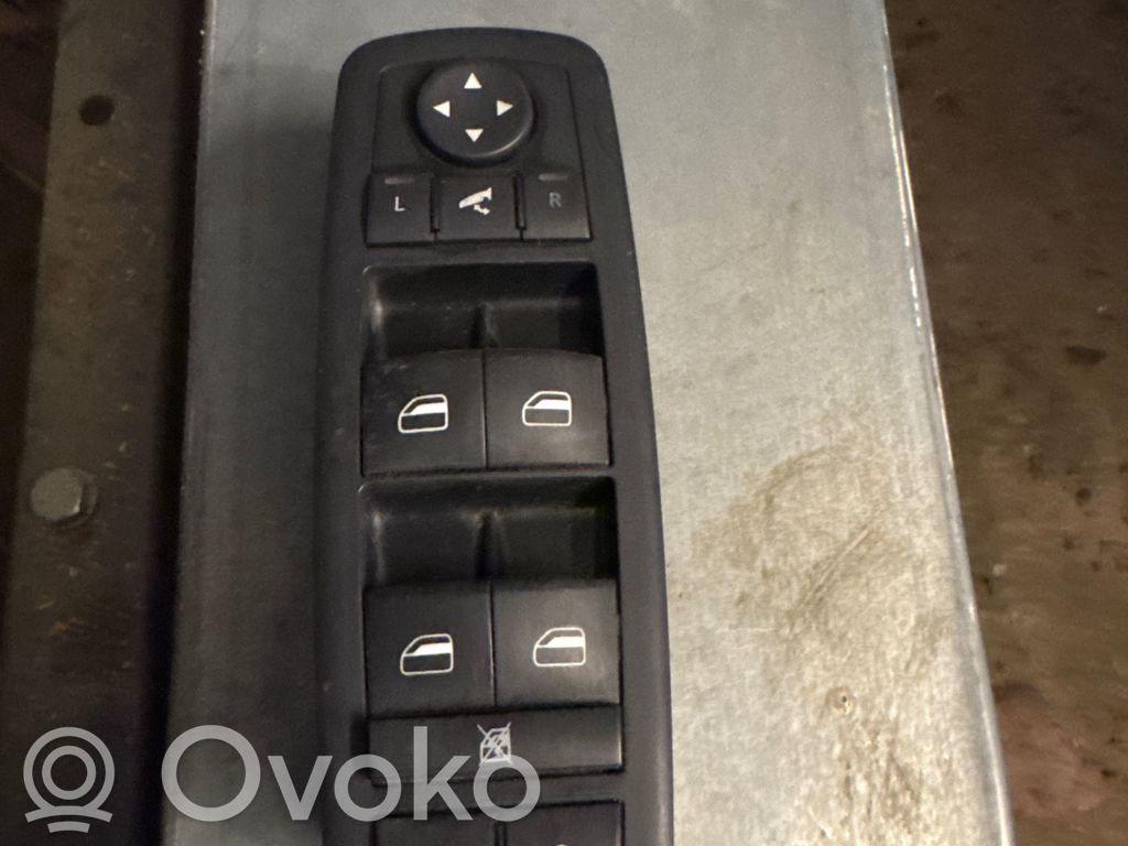Chrysler Grand Voyager V Electric window control switch 