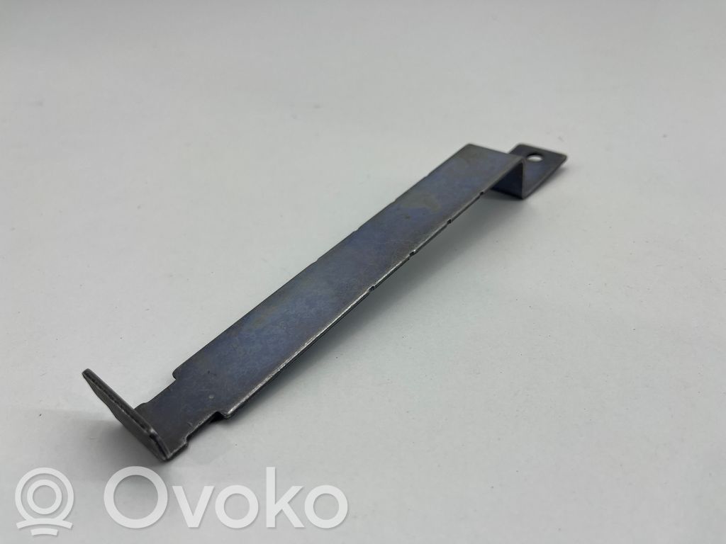 Support batterie   5WA915313B,KL04824,5WA915313