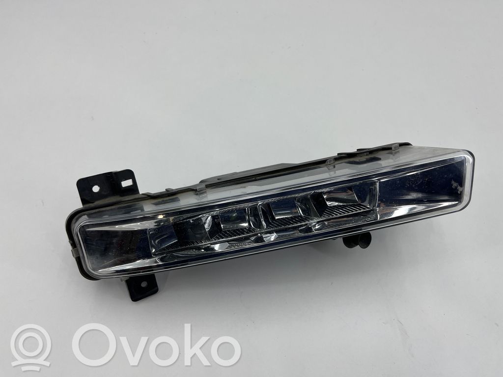 BMW 5 G30 G31 G38 Światło przeciwmgłowe przednie 