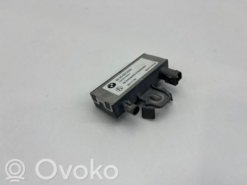 BMW Z4 E85 E86 Antenos stiprintuvas 
