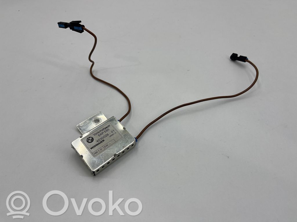 BMW Z4 E85 E86 Antenos stiprintuvas 