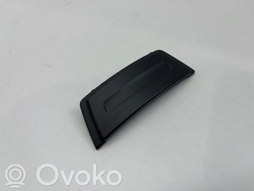 Muu keskikonsolin (tunnelimalli) elementti   7043802