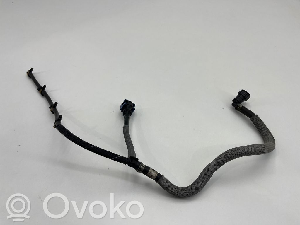 Jaguar XE Fuel line pipe 