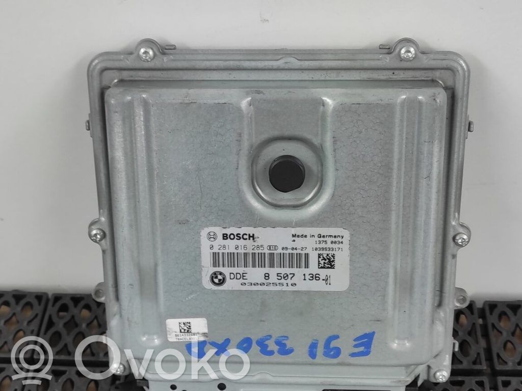 Motorsteuergerät ECU   8507136