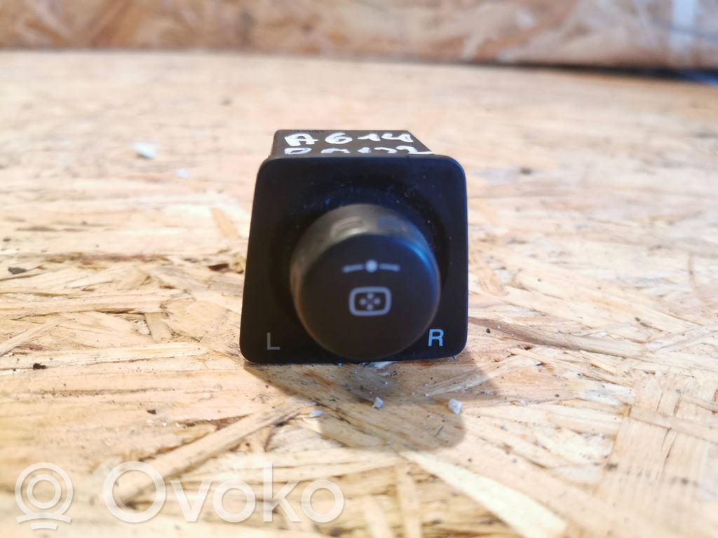 Opel Antara Wing mirror switch 