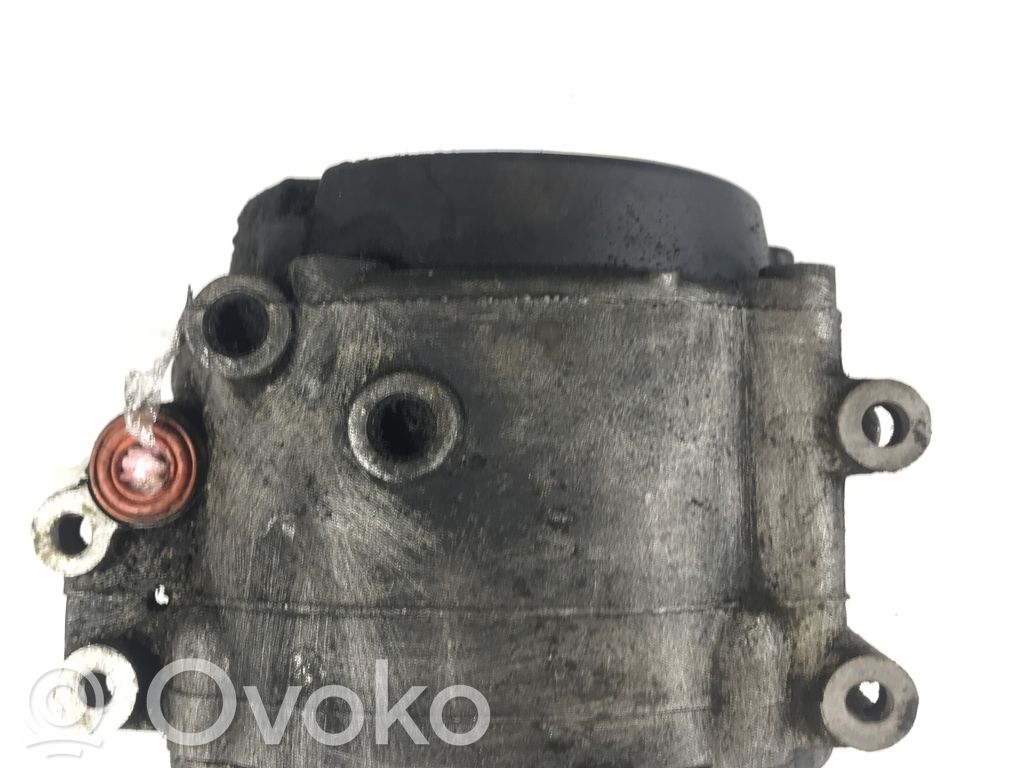 Mercedes-Benz E W210 Alternador 
