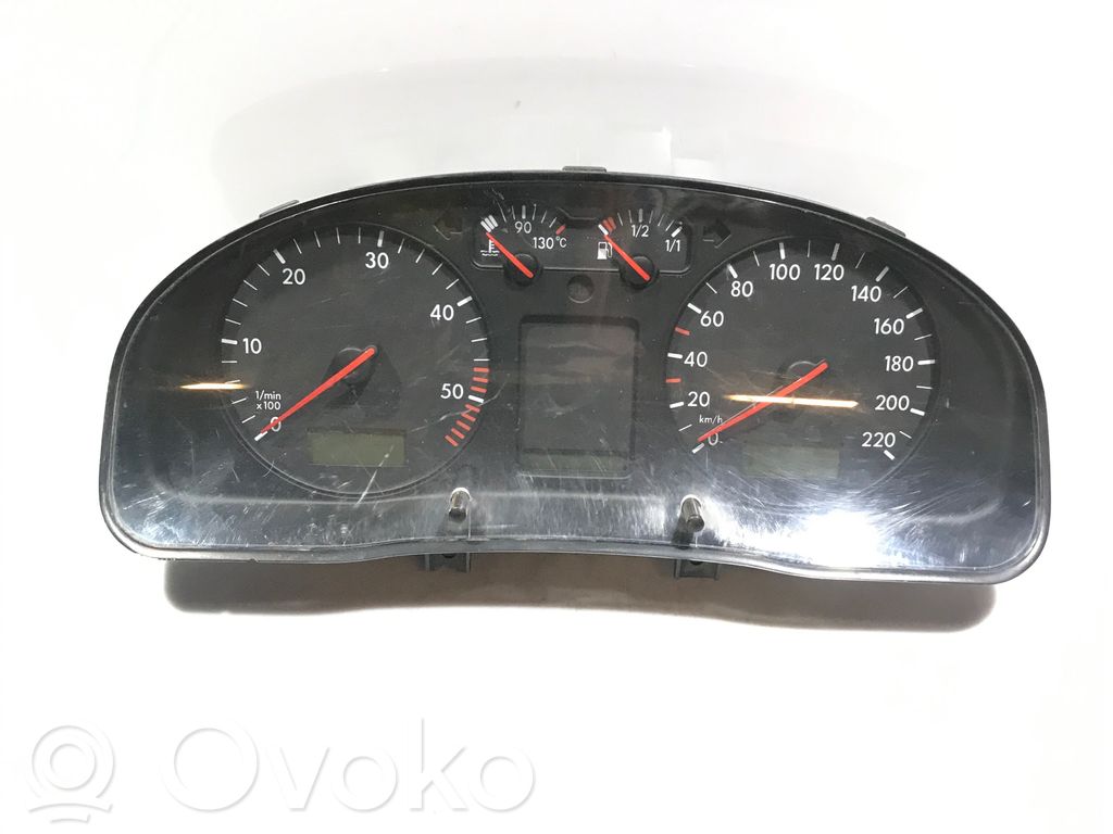 Volkswagen PASSAT B5 Nopeusmittari (mittaristo) 