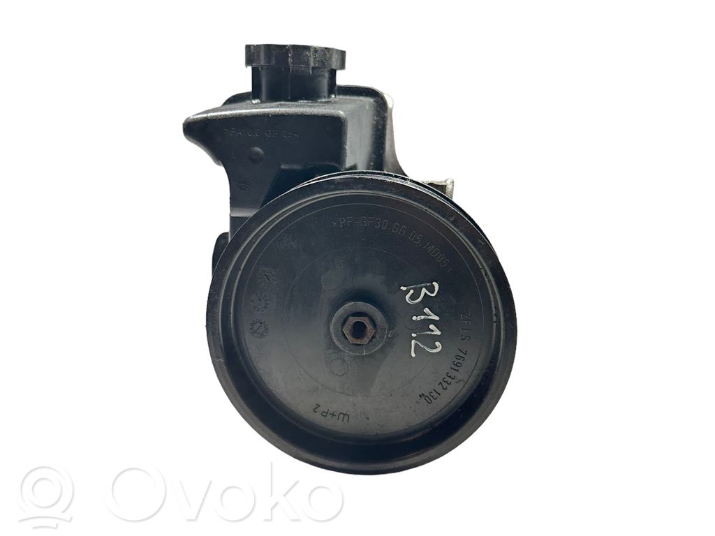 Mercedes-Benz C W203 Power steering pump 