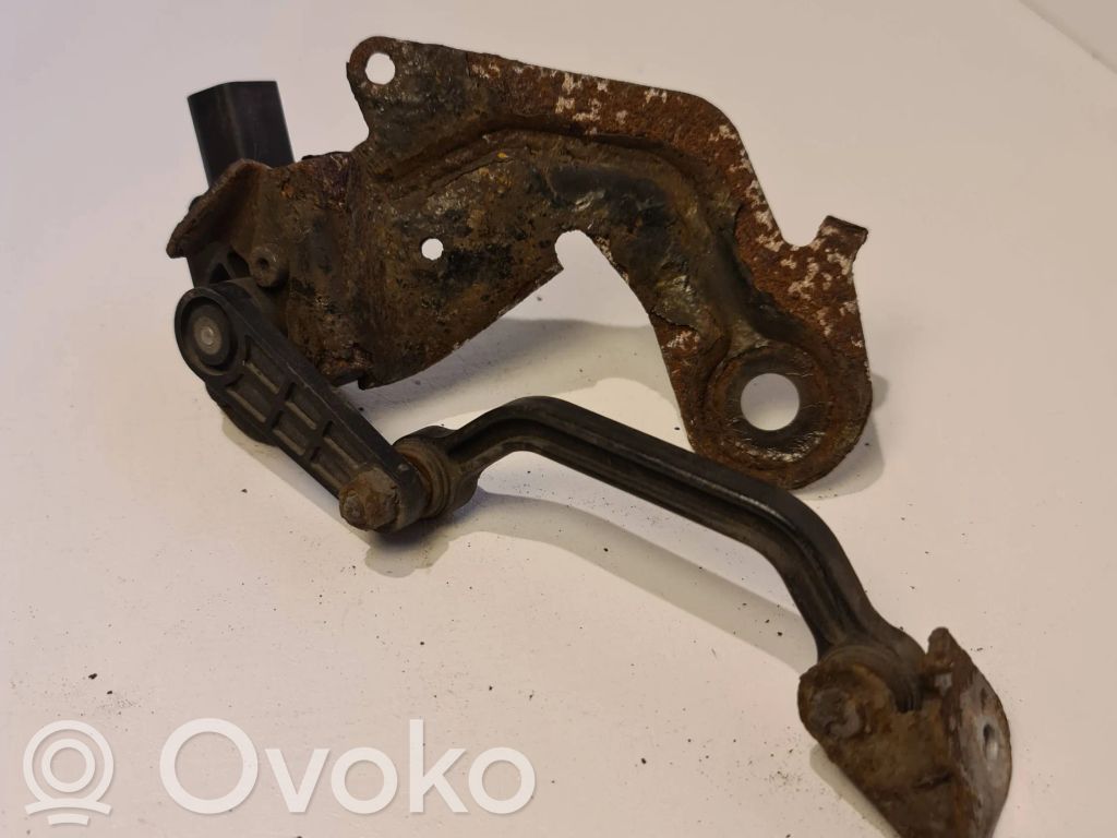 Audi A6 S6 C6 4F Ajovalon korkeusanturi 
