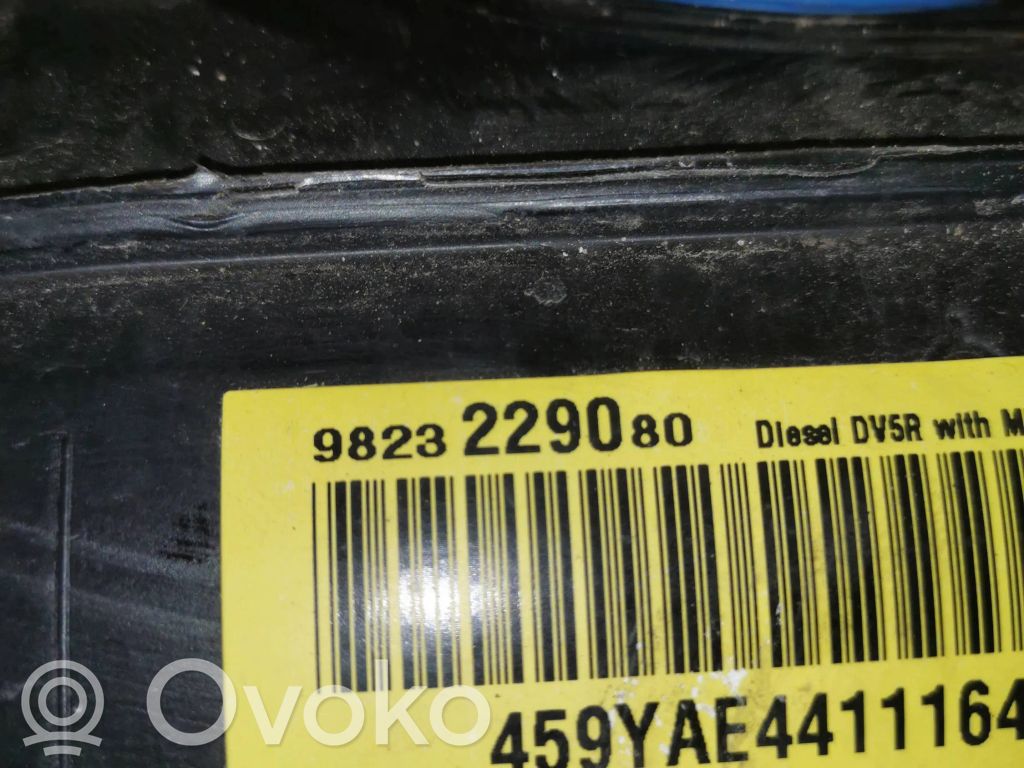 Opel Corsa F Polttoainesäiliö 
