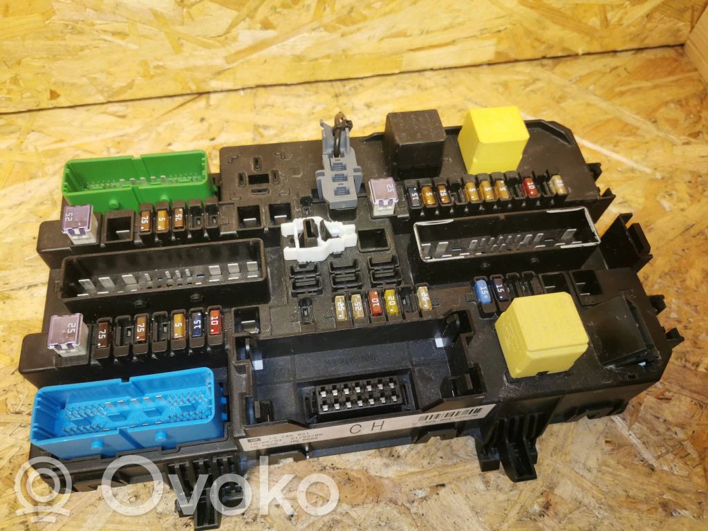 Opel Astra H Sulakemoduuli 