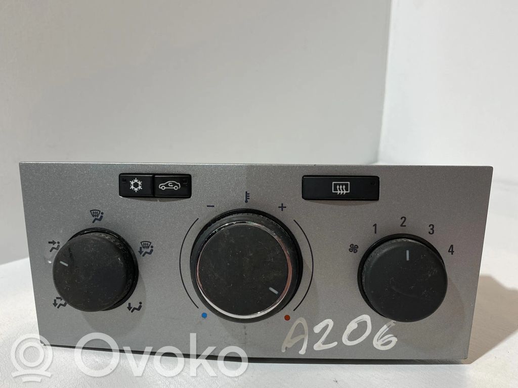 Opel Astra H Climate control unit 