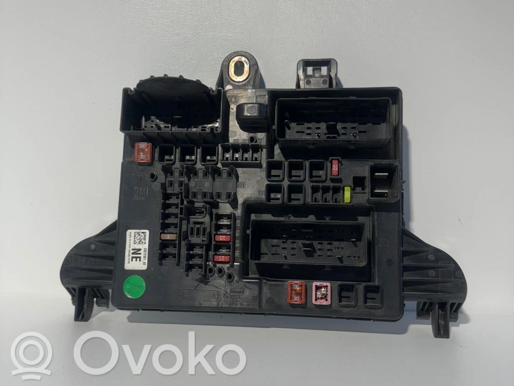 Módulo de fusible   13277321,04532618109