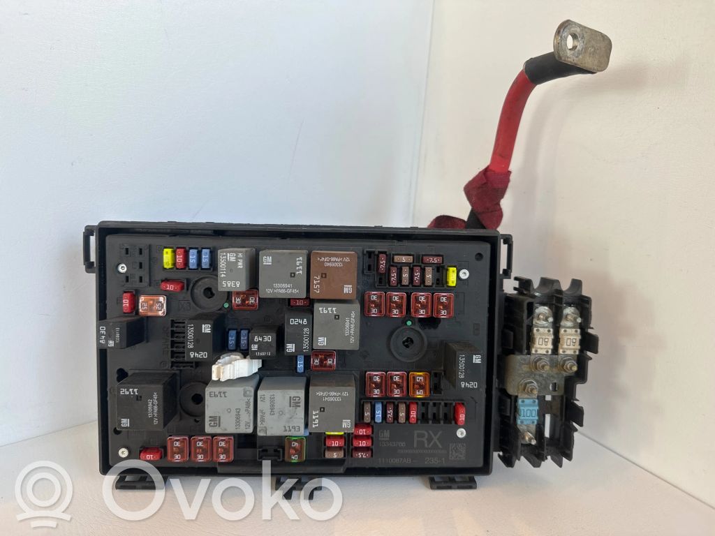 Opel Astra J Sulakemoduuli 