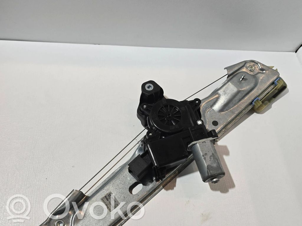 Opel Astra K Elektryczny podnośnik szyby drzwi tylnych 