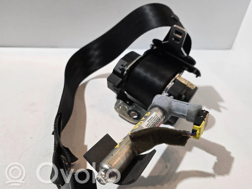 Volvo S60 Rear seatbelt 