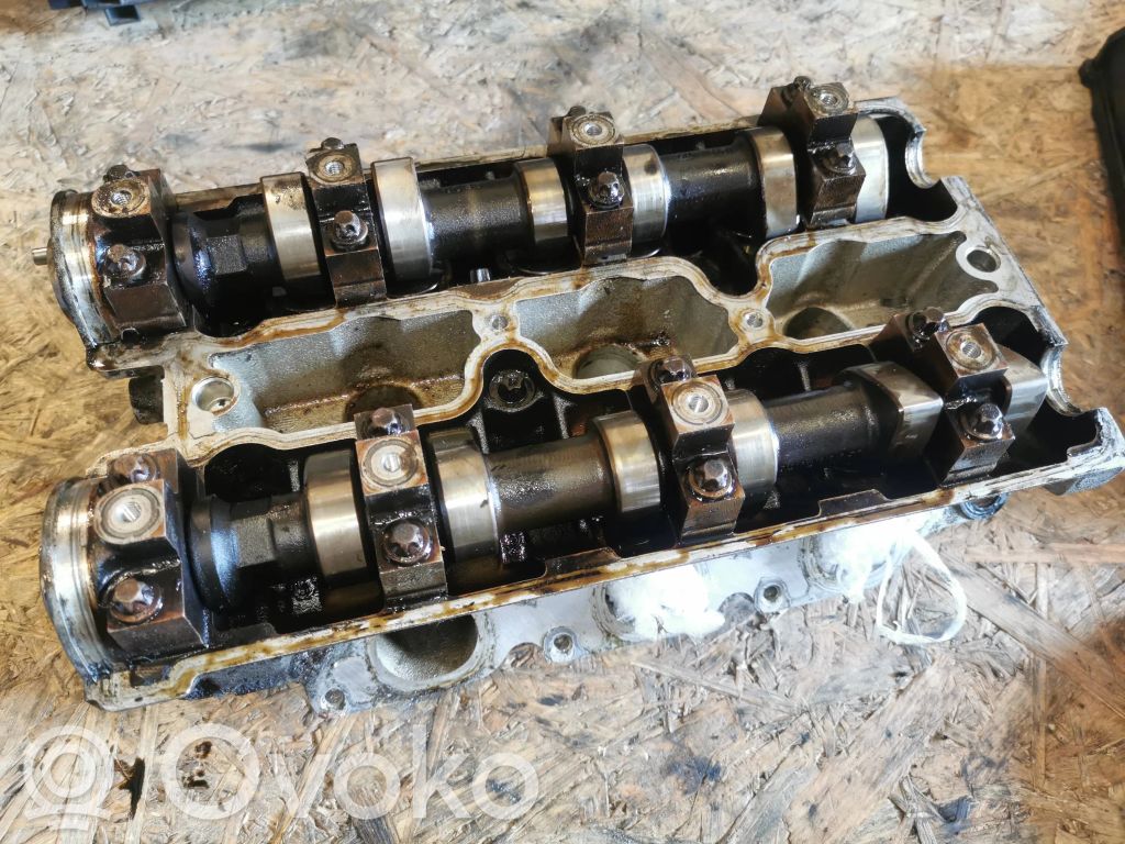 Opel Signum Engine head 