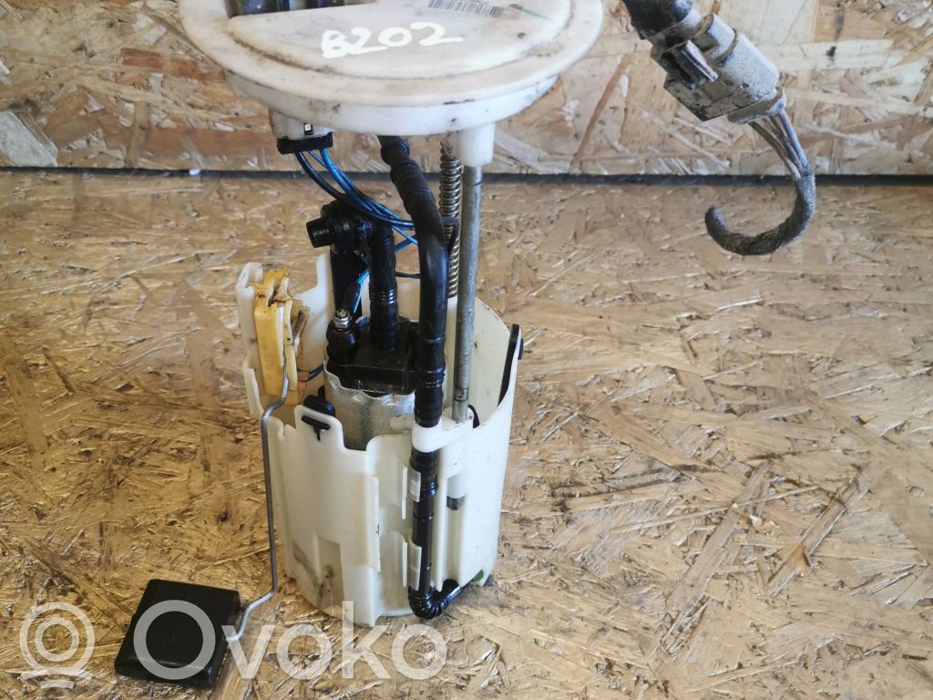 Mercedes-Benz B W245 In-tank fuel pump 