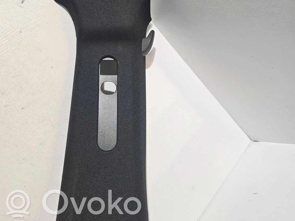 Mercedes-Benz CLC CL203 (B) statņa dekoratīvā apdare (augšdaļa) 