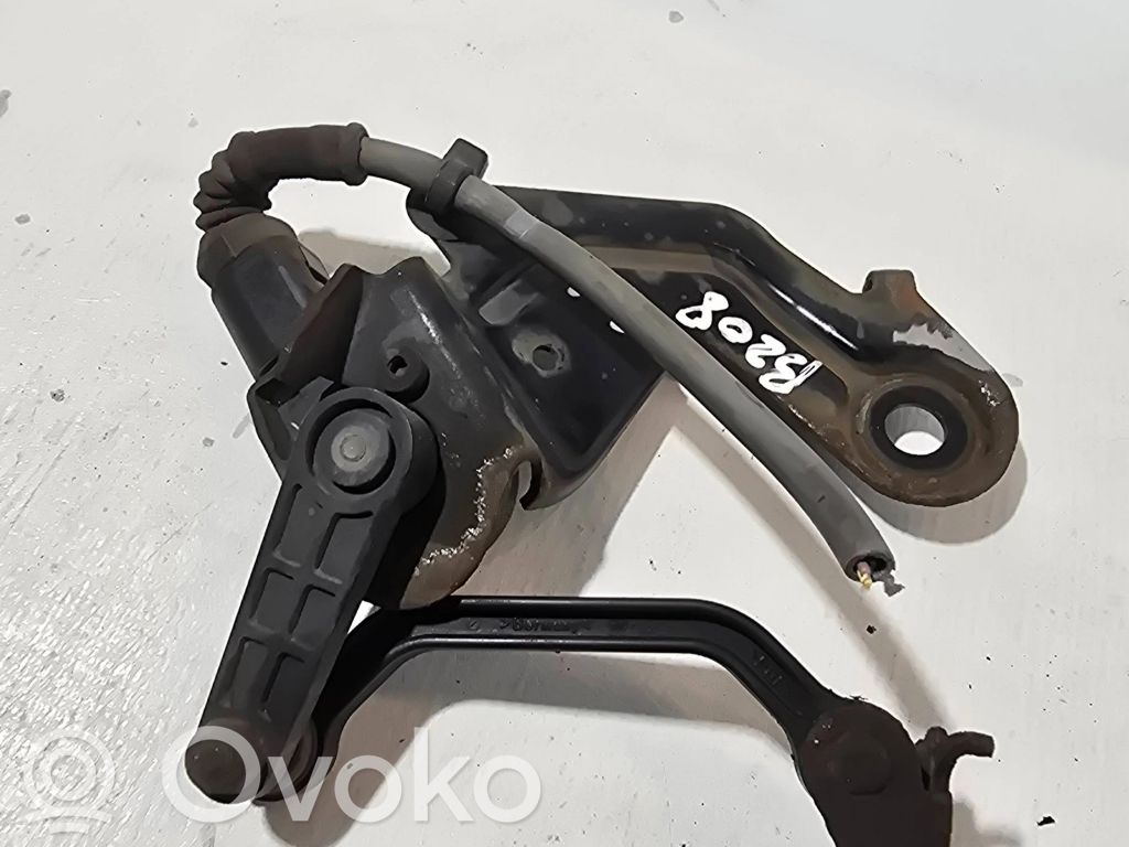 Audi A6 S6 C6 4F Ajovalon korkeusanturi 