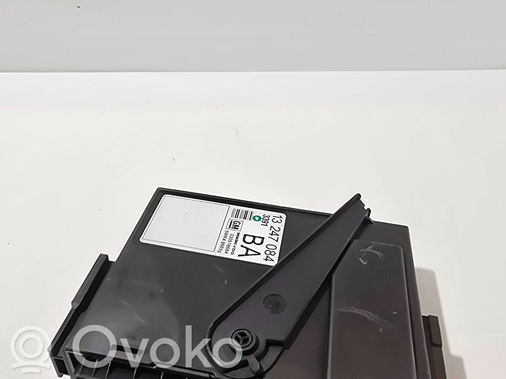 Opel Combo C Comfort/convenience module 
