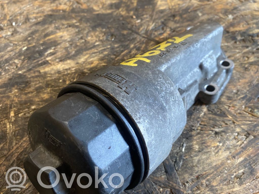 Opel Tigra B Oil filter mounting bracket 