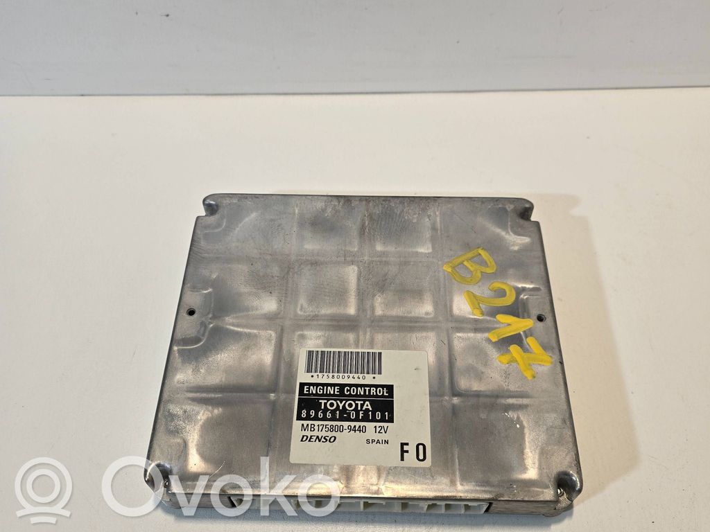 Toyota Corolla Verso AR10 Engine control unit/module 