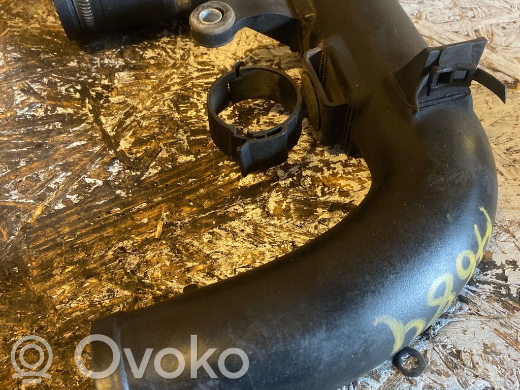 Opel Corsa D Gaisa ieplūdes kanāla detaļas 