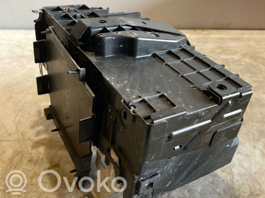 Podstawa / Obudowa akumulatora   13354420,13284552,0136,13447403,32951061,39025864