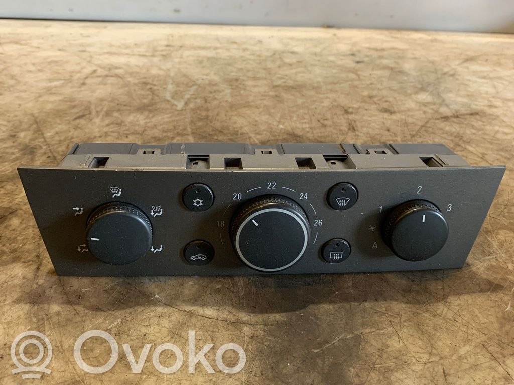 Opel Vectra C Climate control unit 