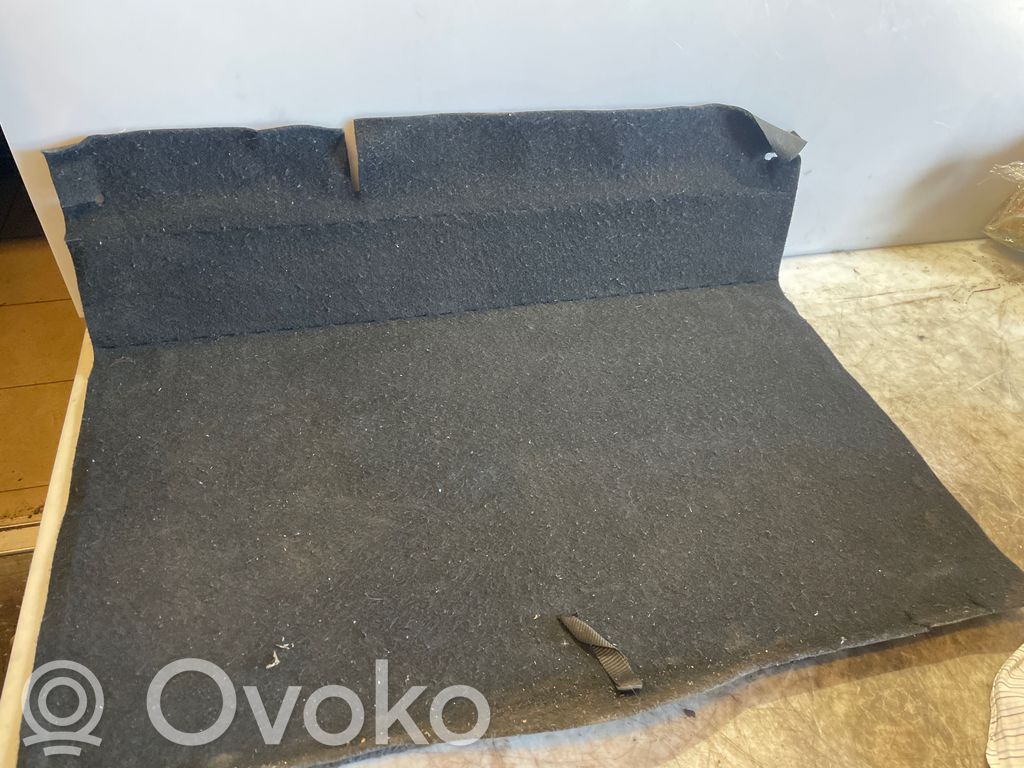 Opel Astra J Wykładzina podłogowa bagażnika 