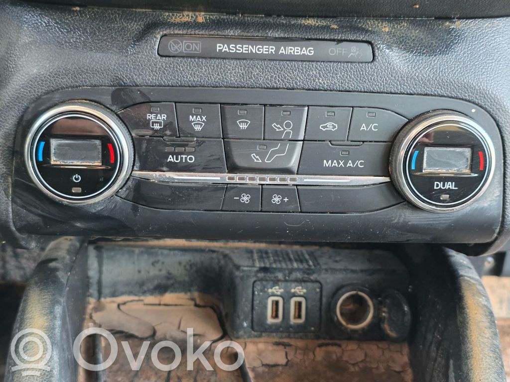 Ford Kuga II Climate control unit 