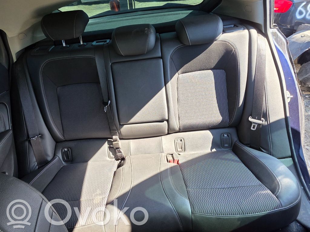Opel Insignia B Kanapa tylna / Fotel drugiego rzędu 