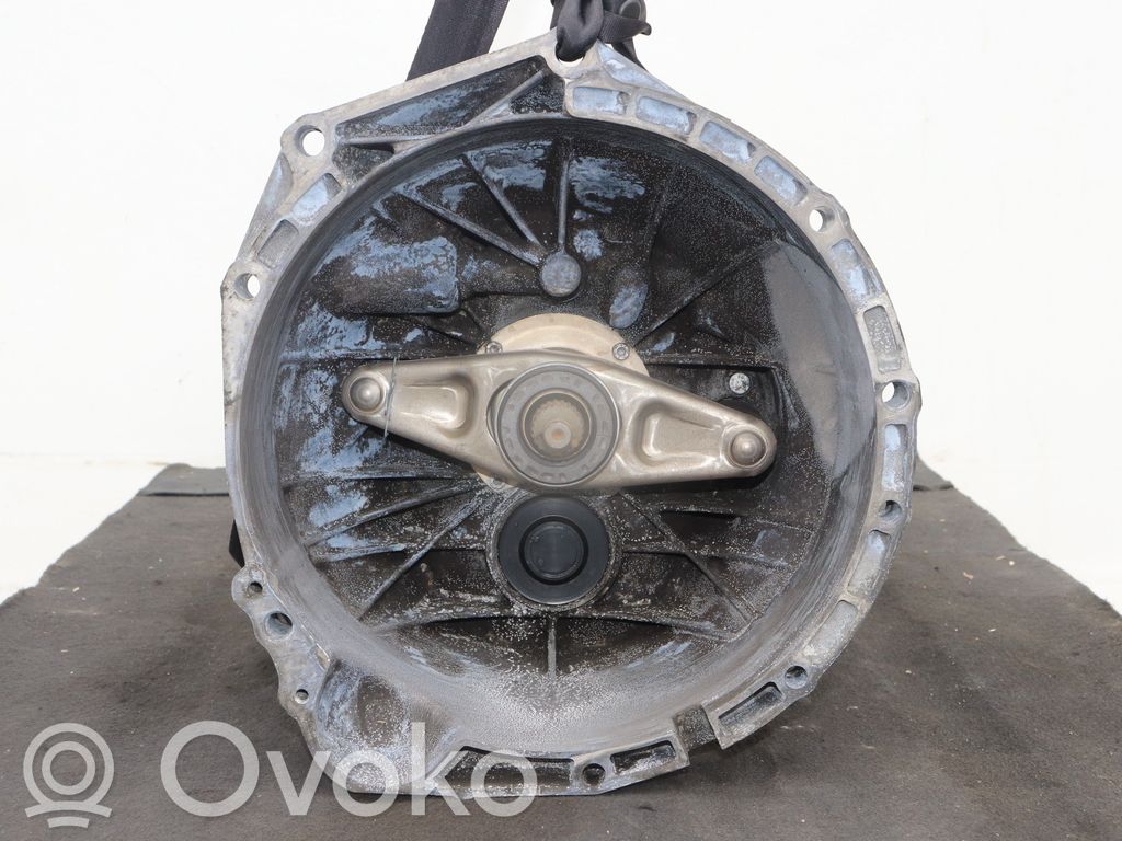 Manual 5 speed gearbox   MTFLT3