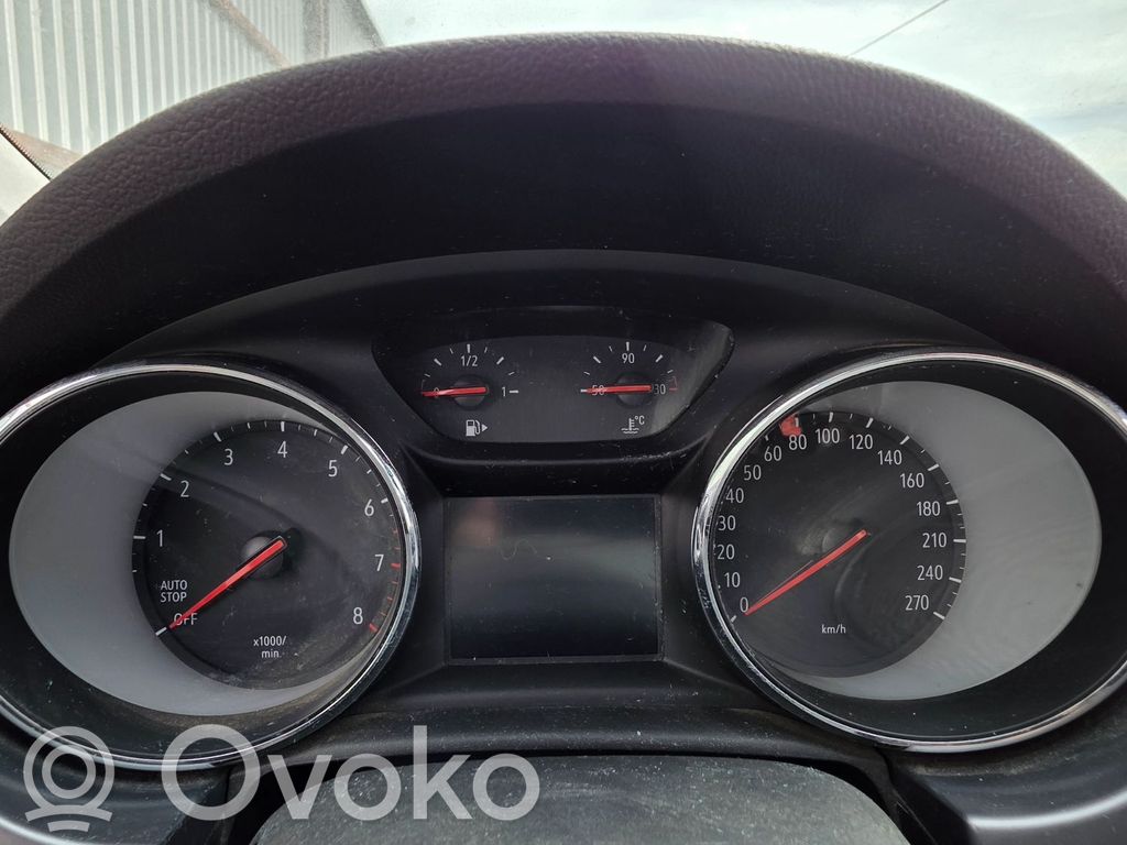 Opel Astra K Geschwindigkeitsmesser Cockpit 