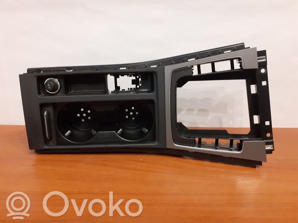 Volkswagen Golf VII Inny elementy tunelu środkowego 