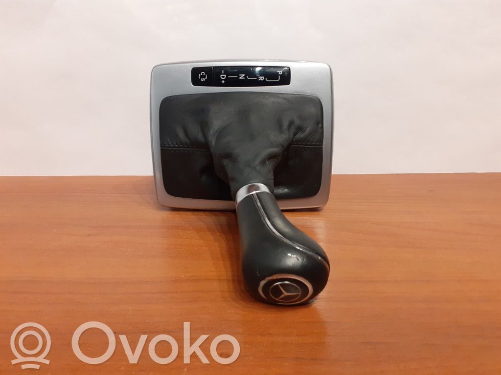 Mercedes-Benz E A207 Gear lever shifter trim leather/knob 