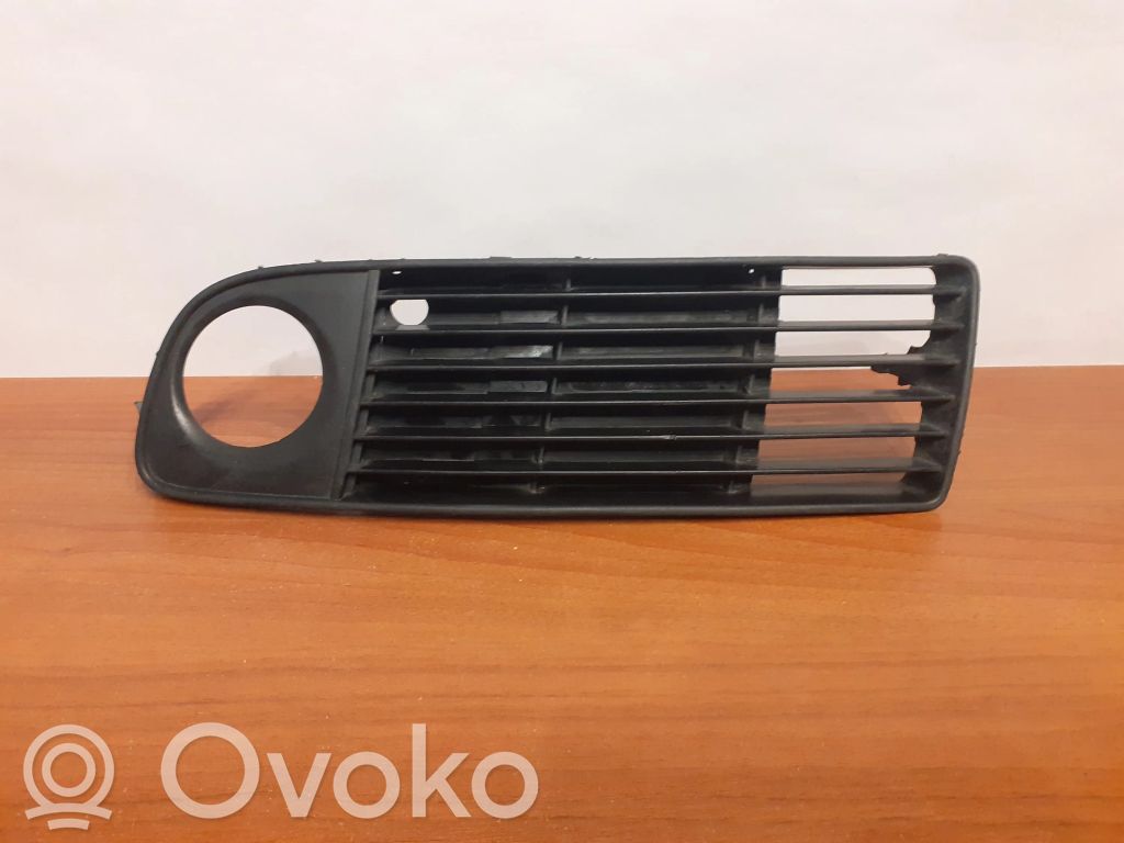 Audi A6 S6 C5 4B Moldura/rejilla de la luz antiniebla delantera 