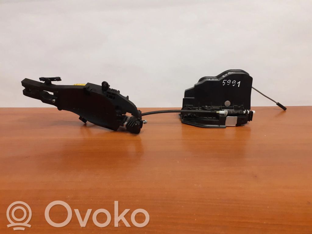 BMW X5 E70 Zamek drzwi tylnych 