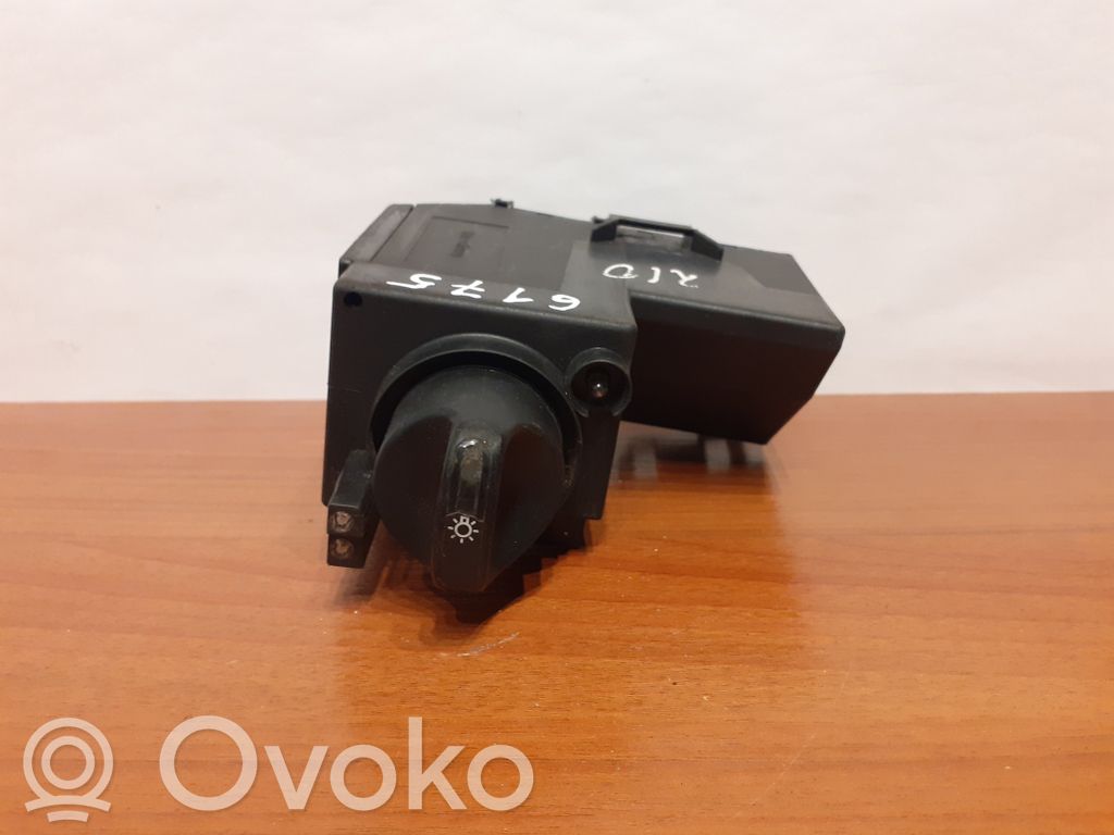 Mercedes-Benz E W210 Interruptor de luz 