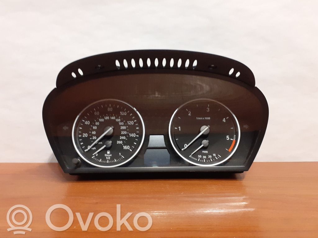 BMW X5 E70 Speedometer (instrument cluster) 