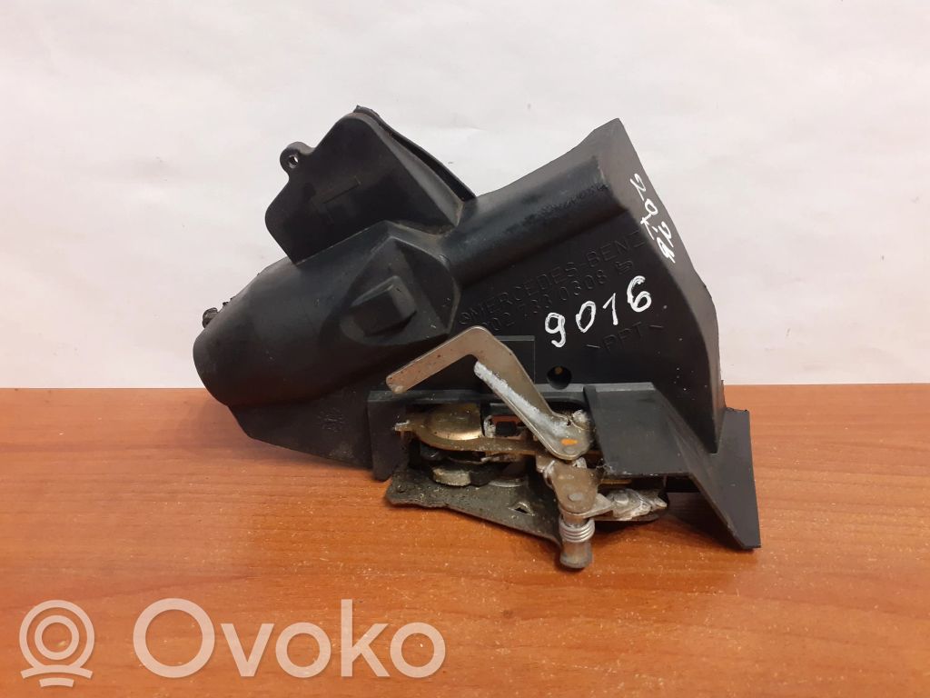 Mercedes-Benz C W202 Rear door lock 