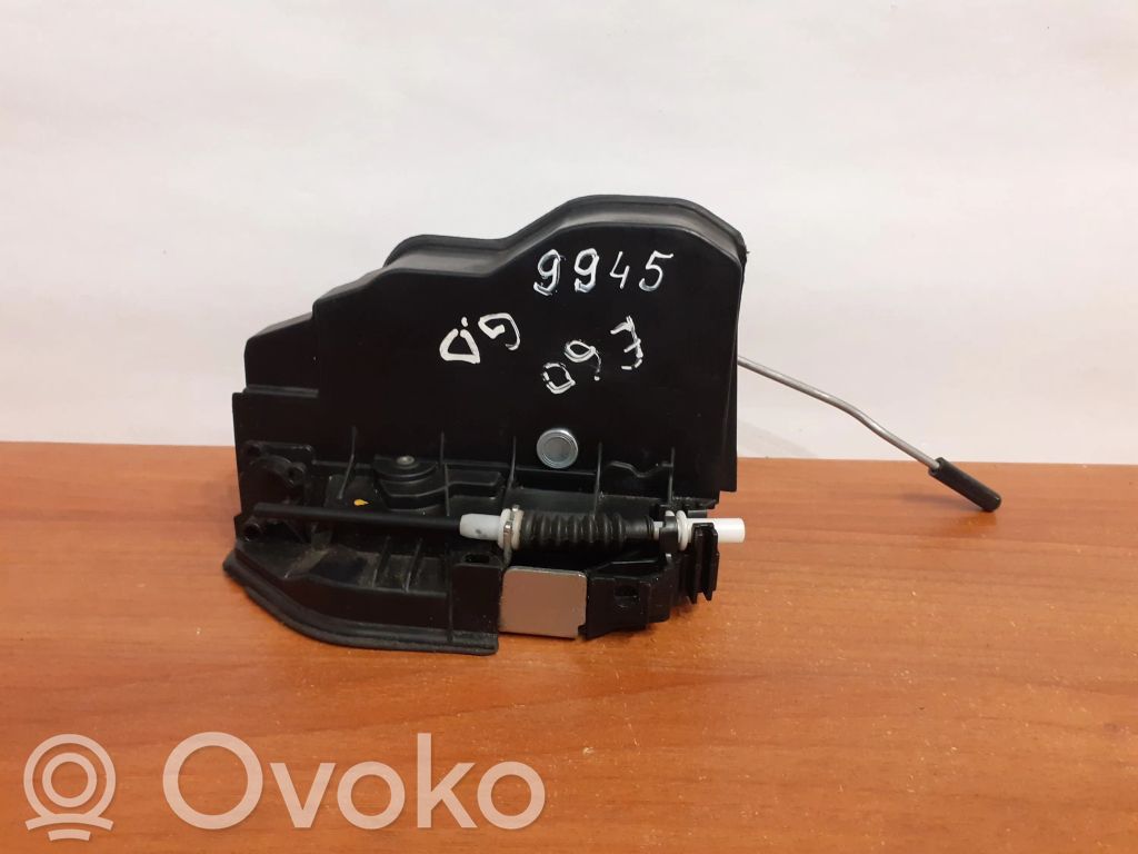 BMW 5 E60 E61 Zamek drzwi tylnych 