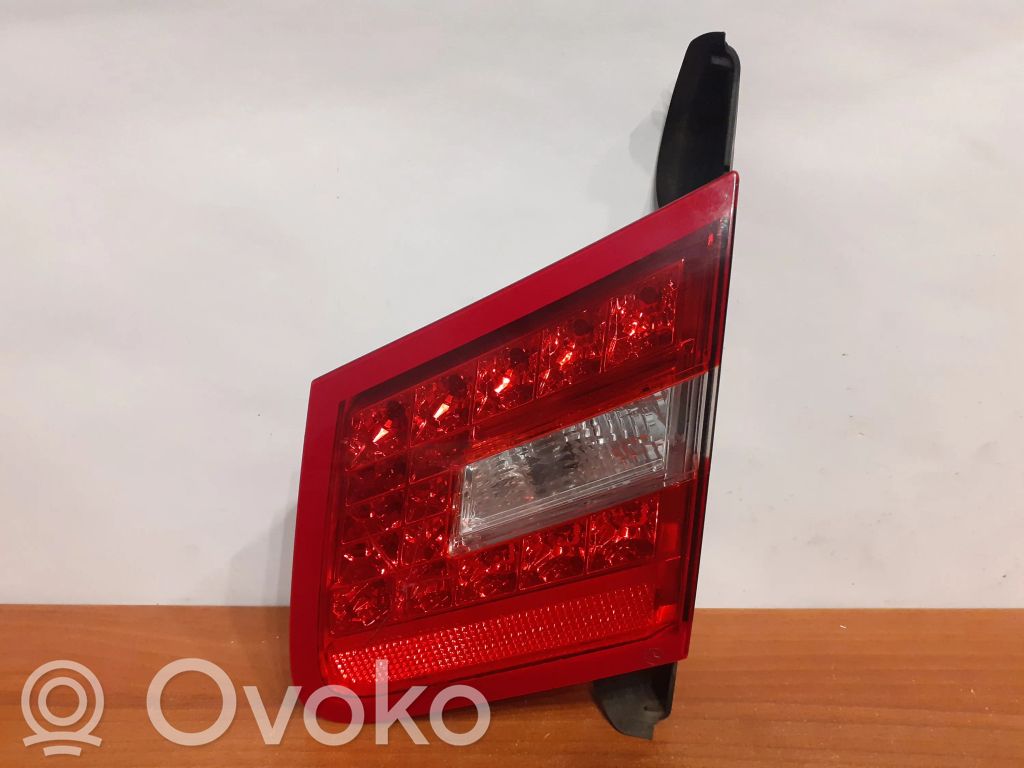 Mercedes-Benz E A207 Lampy tylnej klapy bagażnika 