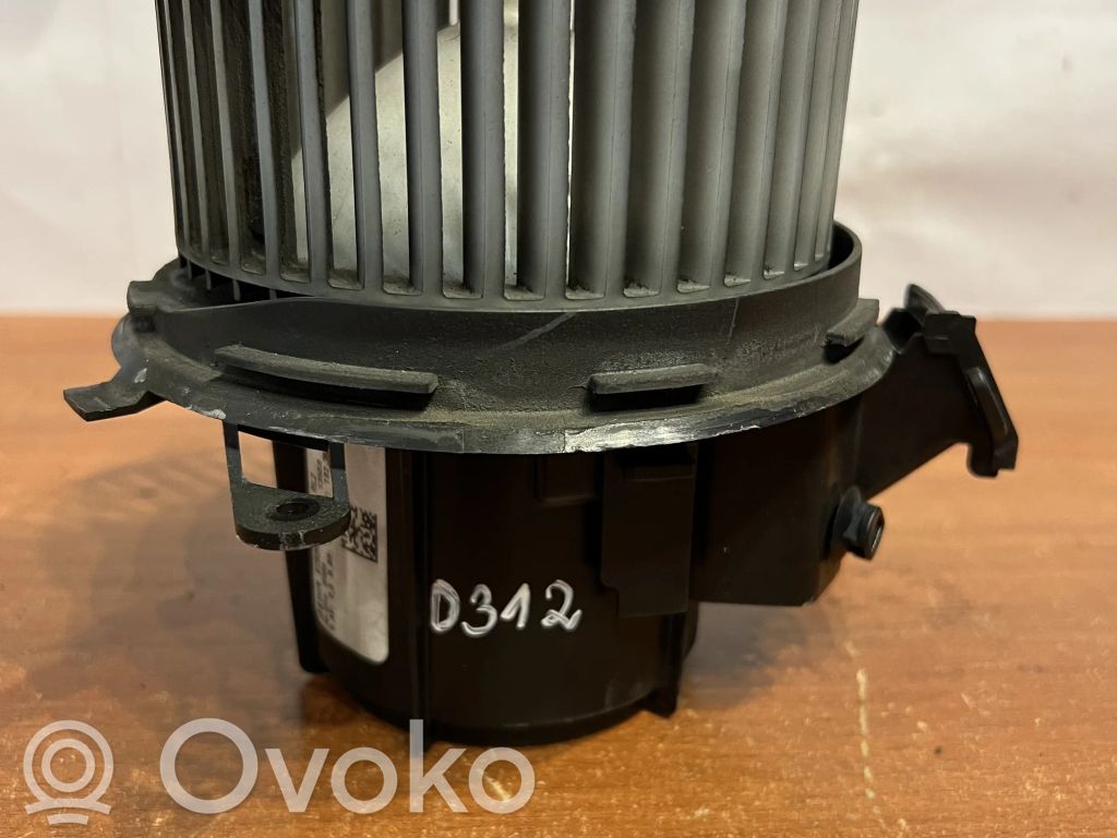 Mercedes-Benz E W212 Heater fan/blower 