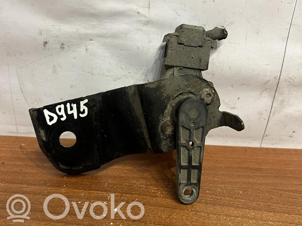 Mercedes-Benz E W211 Air suspension front height level sensor 